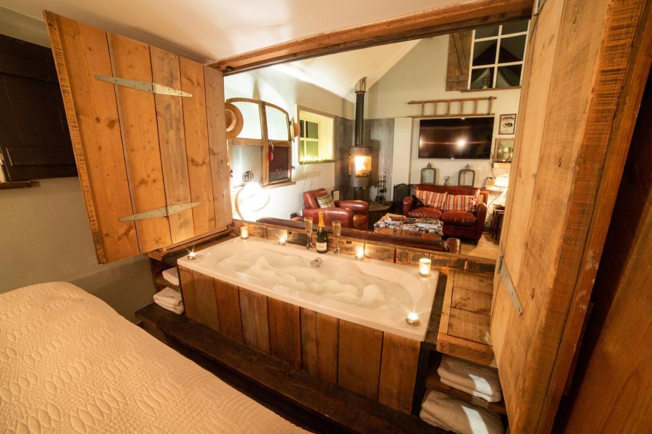 The Cowshed At Cheshire Boutique Barns Villa Nantwich Dış mekan fotoğraf